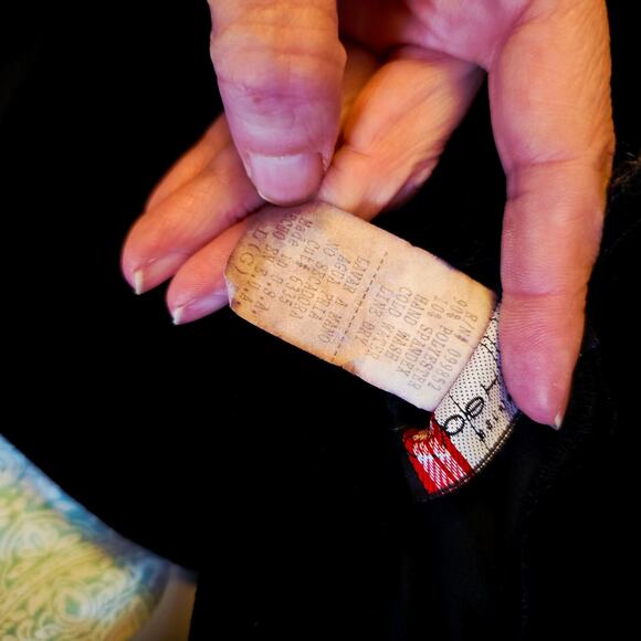 Y at heart velvet straight leg pants size large - Picture 4 of 4